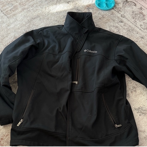 Columbia Black Full-Zip Jacket - Picture 1 of 1